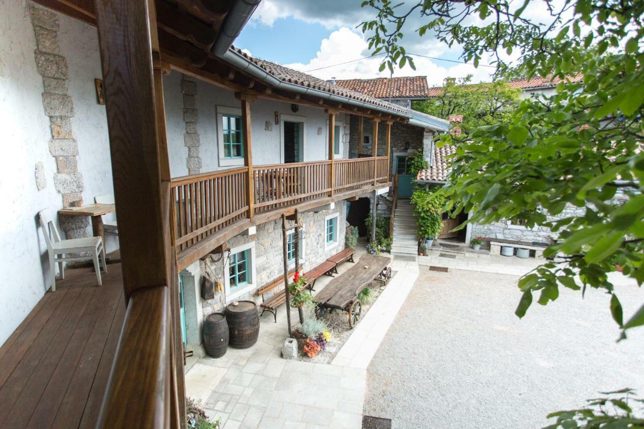 Apartments Valentinus 1800 Sežana Exteriér fotografie